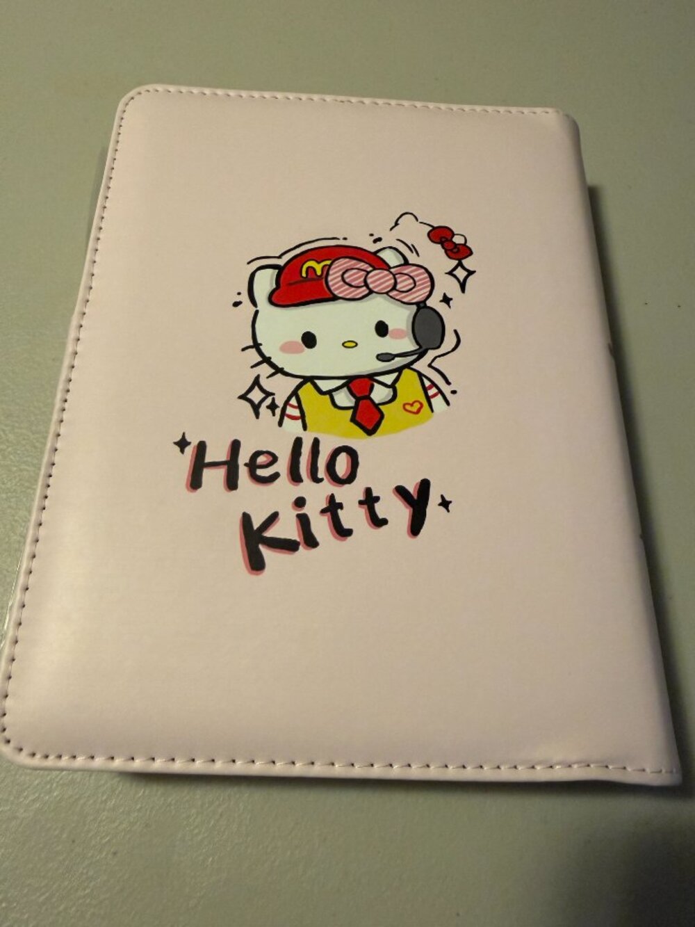Hello Kitty Card Storage Binder - Picture 9 of 9